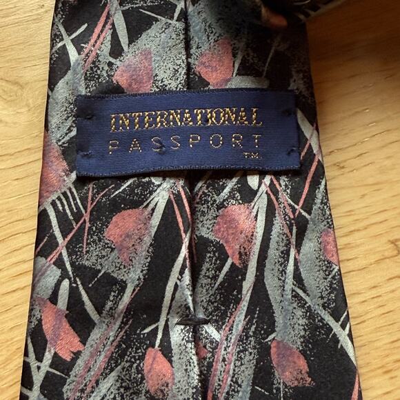 International Passport Black Grey and Pink Abstract Silk Wide Tie - Picture 3 of 5